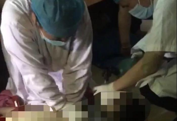 女孩洗澡身亡，母亲施救被送ICU！快查看这个"保命键"(图3)